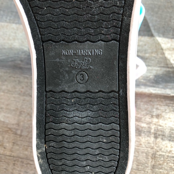 New Jojo shoes size 3 youth - Picture 7 of 7